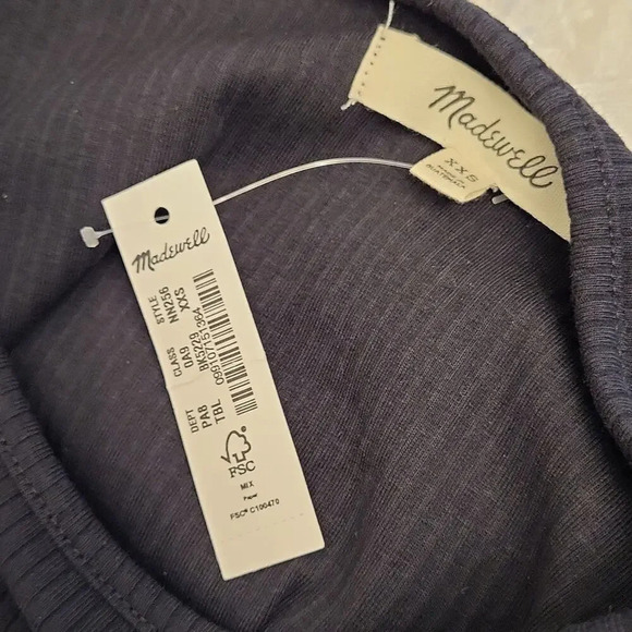 Madewell Off-Shoulder Tee in Sleekhold, black XXS - Picture 4 of 4